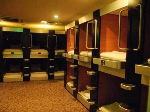 Ueno Station Hostel Oriental 1 Male Only Токио Экстерьер фото