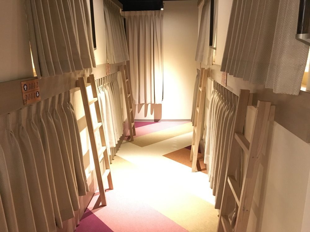 Ueno Station Hostel Oriental 1 Male Only Токио Экстерьер фото