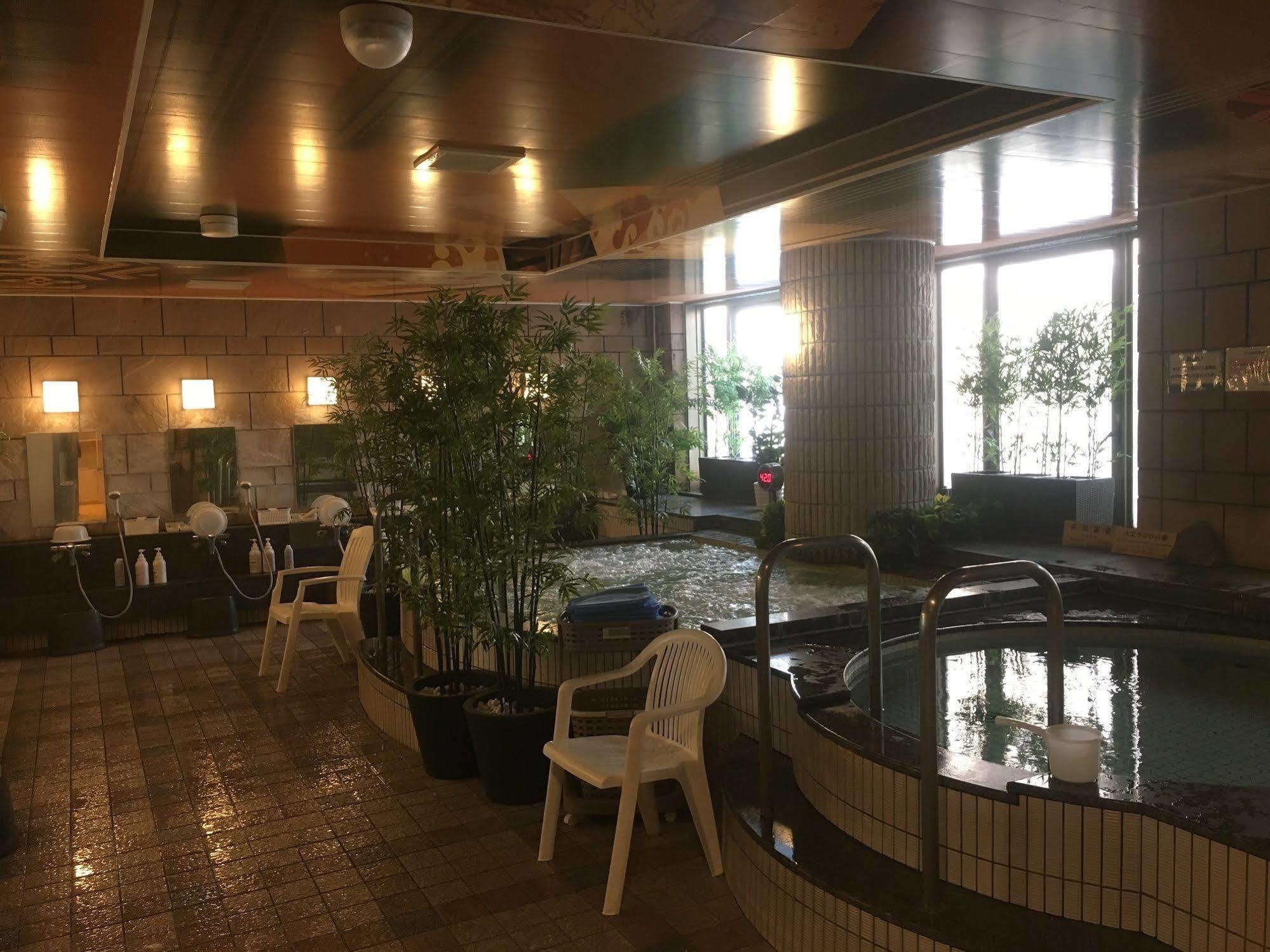 Ueno Station Hostel Oriental 1 Male Only Токио Экстерьер фото