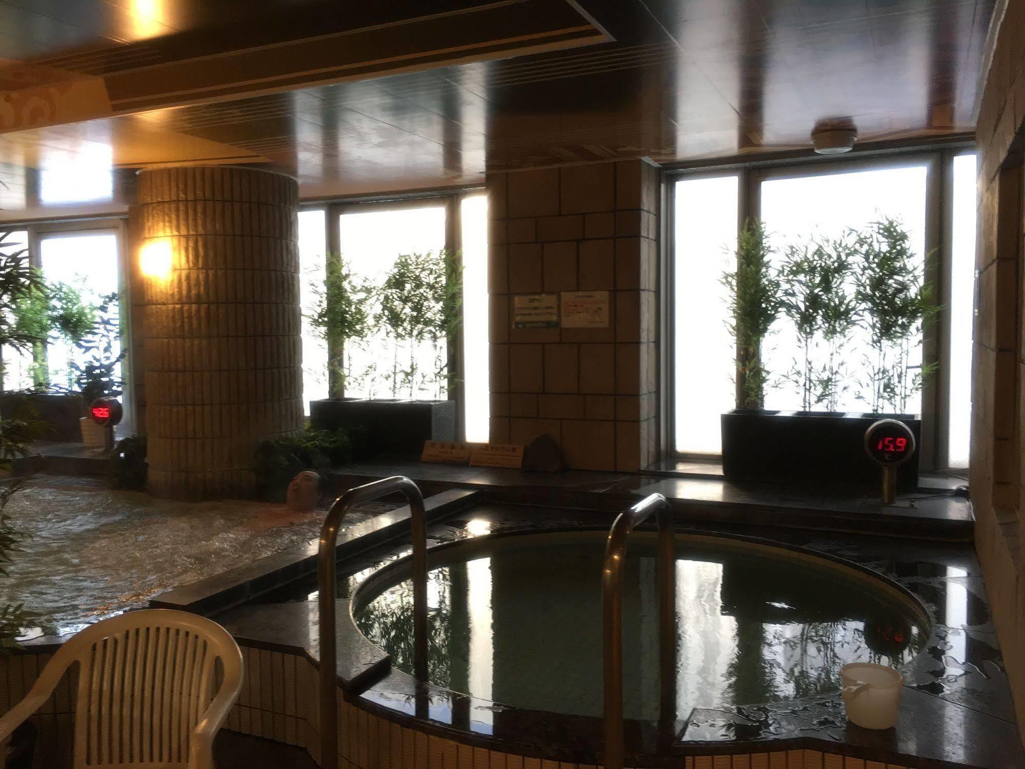 Ueno Station Hostel Oriental 1 Male Only Токио Экстерьер фото